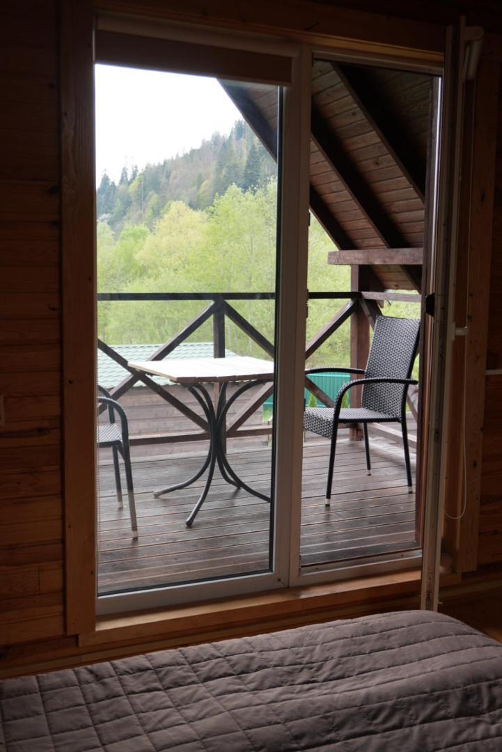 Veranda Mykulychyn Camera foto